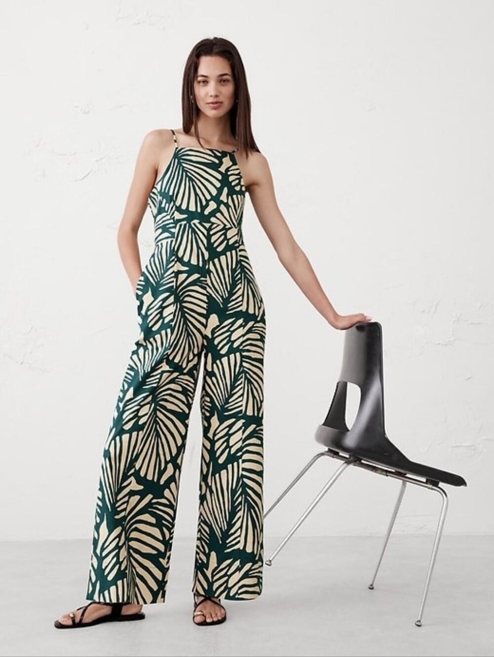 Banana Republic Linen Blend  Green and Cream Halter Wide-Leg Jumpsuit 0